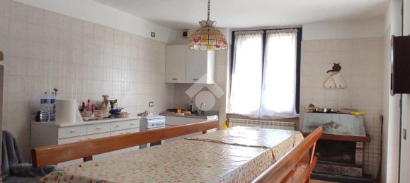 3 bedrooms Villa in Lonate Pozzolo, Italy No. 142619 18