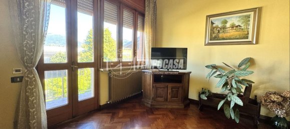 8 rooms House in Biella, Italy No. 277447 5