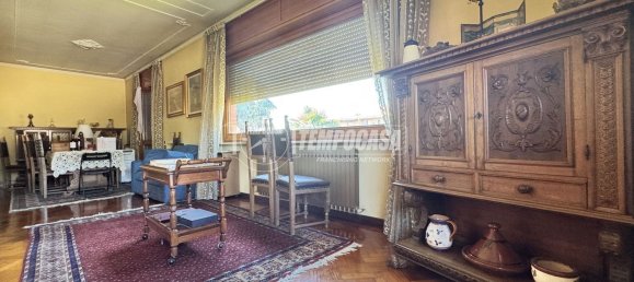 8 rooms House in Biella, Italy No. 277447 7