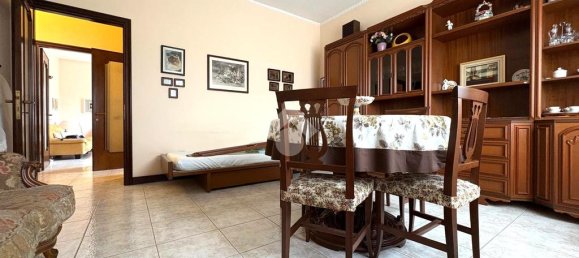 2 bedrooms Apartment in Legnano, Italy No. 305663 2