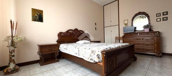 2 bedrooms Apartment in Legnano, Italy No. 305663 3