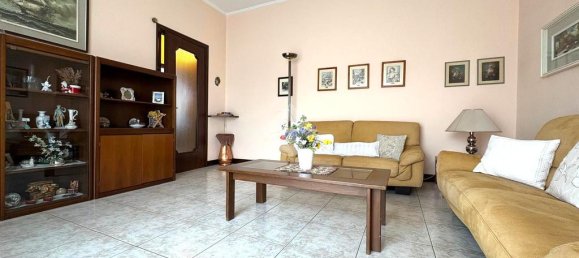 2 bedrooms Apartment in Legnano, Italy No. 305663 4