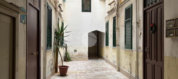 3-Zimmer Wohnung in Palermo, Italy, Nr. 7633 2