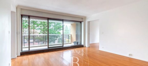 3 bedrooms Apartment in Yvelines, France No. 170217 3