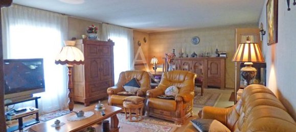 Casa de 4 dormitorios en Neuilly-sur-Marne, France No. 358537 3