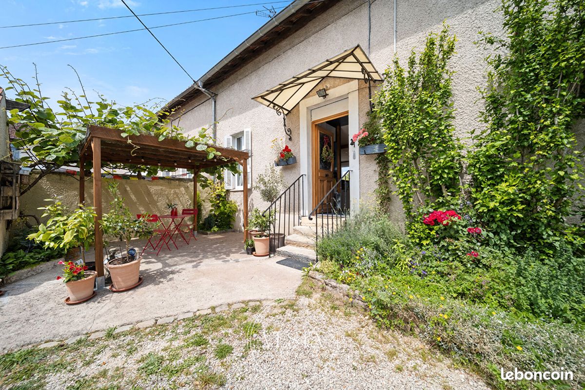 5 Schlafzimmer Haus in Cote-d'Or, France, Nr. 200668