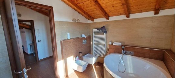 2 bedrooms Villa in Leggiuno, Italy No. 1624 39