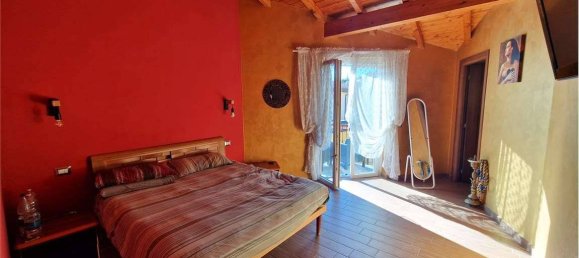 2 bedrooms Villa in Leggiuno, Italy No. 1624 29