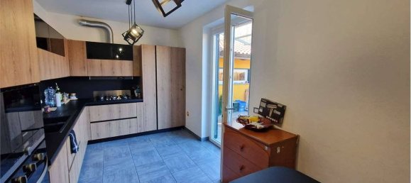 2 bedrooms Villa in Leggiuno, Italy No. 1624 16