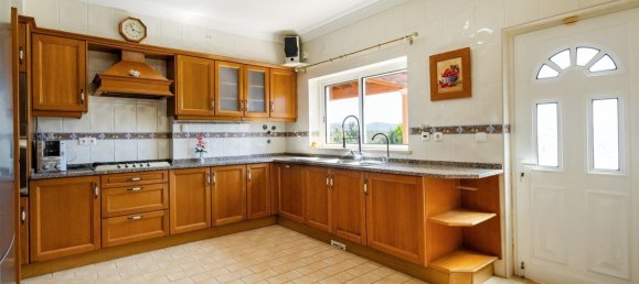 4 bedrooms House in Faro, Portugal No. 122336 15