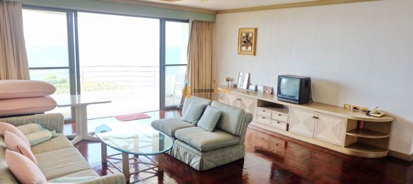 3 bedrooms Condo in Pattaya, Thailand No. 1821 11