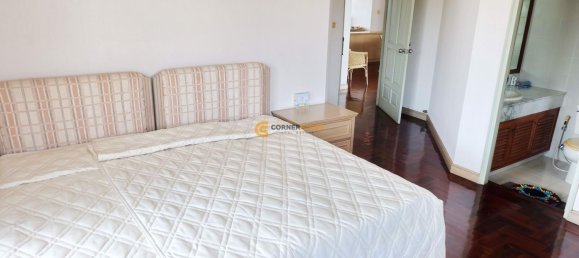 3 bedrooms Condo in Pattaya, Thailand No. 1821 23