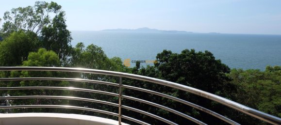 3 bedrooms Condo in Pattaya, Thailand No. 1821 4