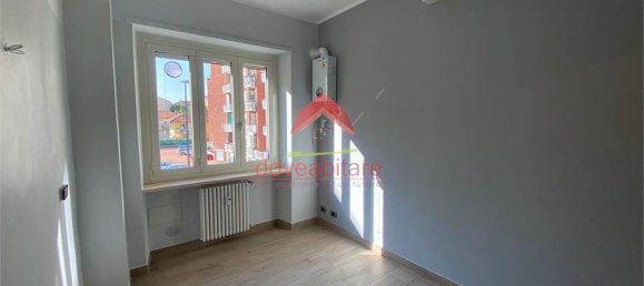 1 bedroom Apartment in Pinerolo, Italy No. 353514 4