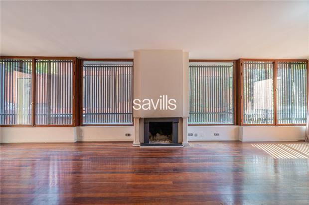 Apartamento de 4 dormitorios en Barcelona, Spain No. 182351