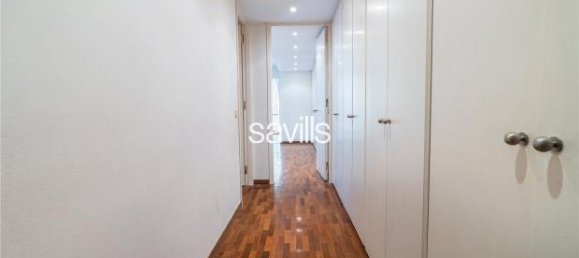 Apartamento de 4 dormitorios en Barcelona, Spain No. 182351 18