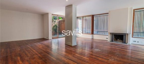 Apartamento de 4 dormitorios en Barcelona, Spain No. 182351 3