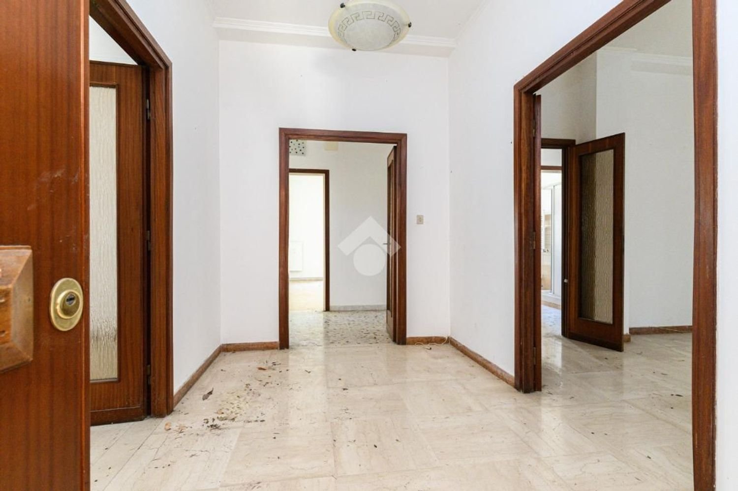 5 rooms Apartment in Rome, Italy No. 54407