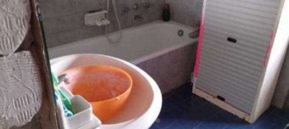 Квартира с 3 комнатами в Роццано, Италия № 64697 12