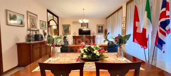 Apartamento de 2 dormitorios en Novara, Italy No. 169624 8