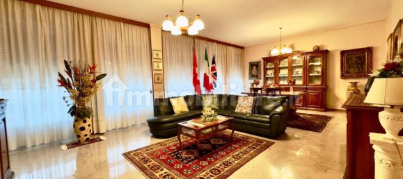 Apartamento de 2 dormitorios en Novara, Italy No. 169624 5