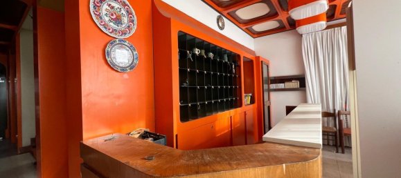 Коммерческая недвижимость 1150м² в Фьюджи, Италия № 219899 8