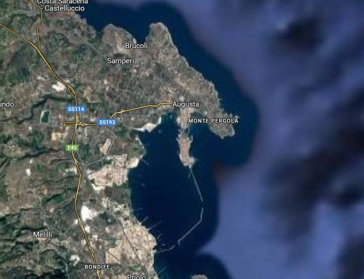 Apartamento de 5 divisões em Augusta, Italy N.º 62037