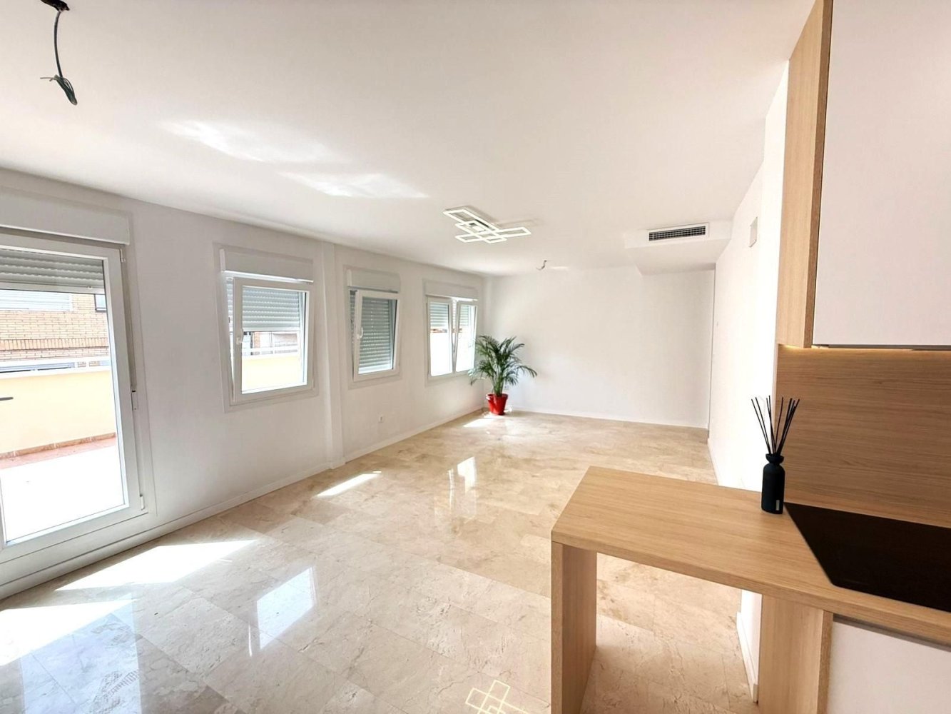 2 Schlafzimmer Penthouse in Alicante, Spain, Nr. 133858