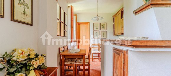 2 Schlafzimmer Wohnung in Marliana, Italy, Nr. 355286 10