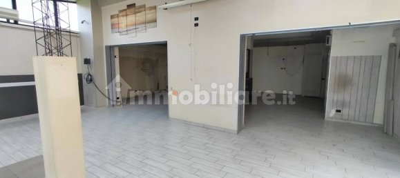 Propiedad comercial de 1 habitación en Cavaria con Premezzo, Italy No. 337713 12