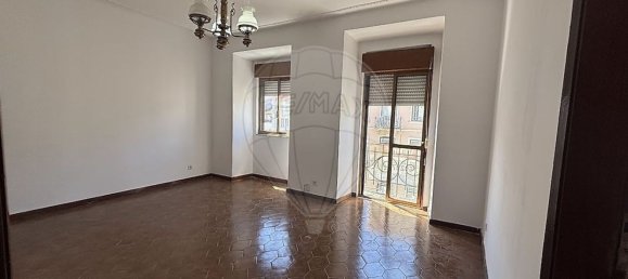 4 bedrooms Apartment in Lisbon, Portugal No. 94163 15