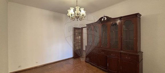 4 bedrooms Apartment in Lisbon, Portugal No. 94163 20