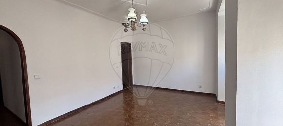 4 bedrooms Apartment in Lisbon, Portugal No. 94163 16