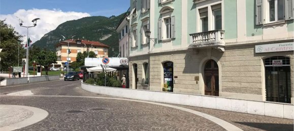 78m² Commercial property in Mori, Italy No. 62884 4