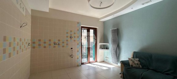 4-Zimmer Wohnung in Afragola, Italy, Nr. 276690 10