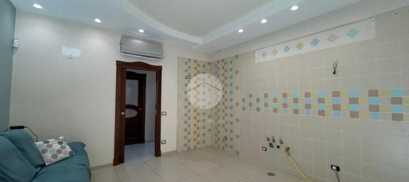 4-Zimmer Wohnung in Afragola, Italy, Nr. 276690 11