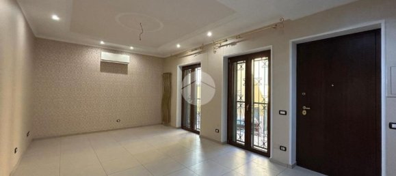 4-Zimmer Wohnung in Afragola, Italy, Nr. 276690 2