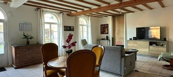 Дом с 5 комнатами в Мен и Луара, Франция № 112966 4