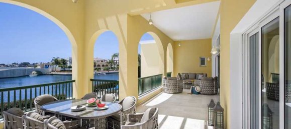 4 bedrooms Villa in Limassol, Cyprus No. 18622 5