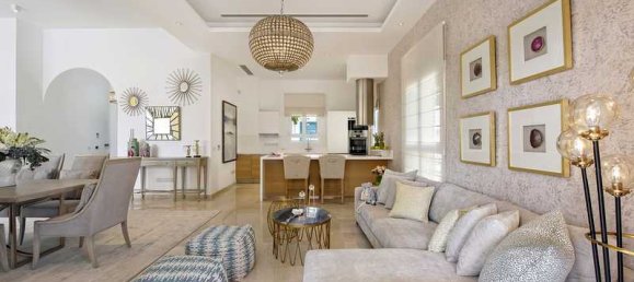 4 bedrooms Villa in Limassol, Cyprus No. 18622 2