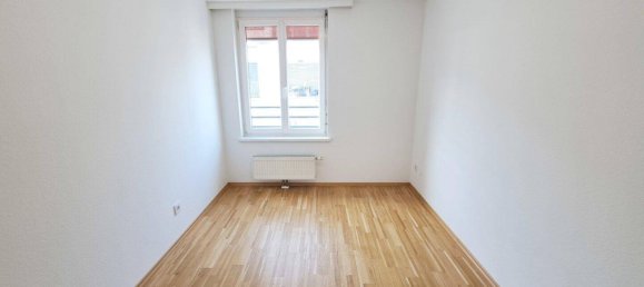 2 rooms Apartment in Hernals, Austria No. 180094 4