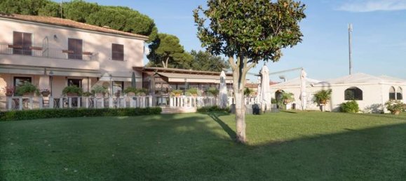 5-salle Propriété commerciale à Rome, Italy No. 291596 4