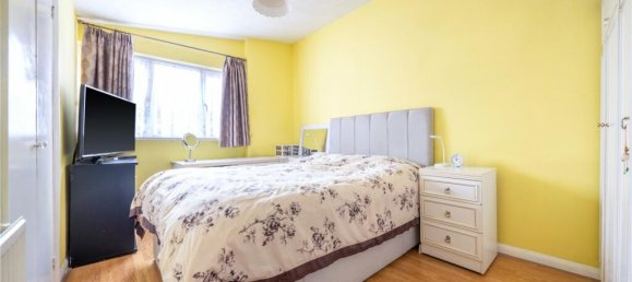 3 bedrooms House in Colindale, United Kingdom No. 7837 4