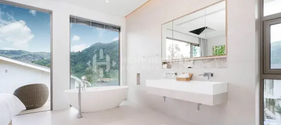 3 Schlafzimmer Haus in Kamala, Thailand, Nr. 82586 8
