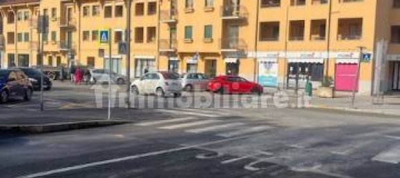 1-Zimmer Garage in Alba, Italy, Nr. 144005 3