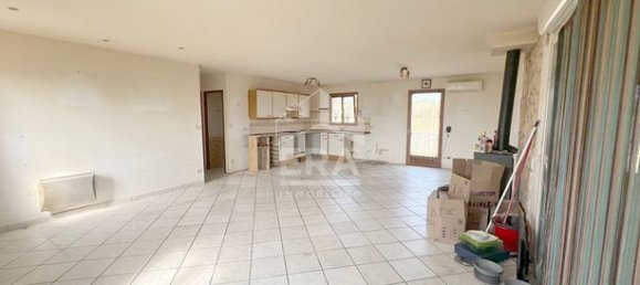 3 Schlafzimmer Haus in Arc-les-Gray, France, Nr. 303508 3