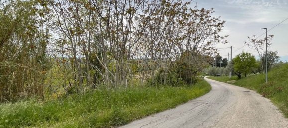 Terreno em Montesilvano, Italy 4840 m² N.º 137258 5