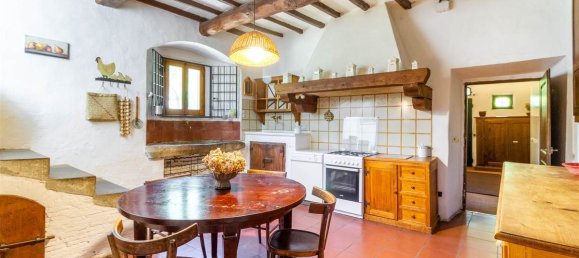 10 bedrooms House in Terranuova Bracciolini, Italy No. 228493 22