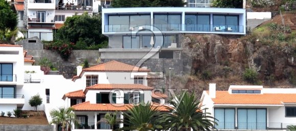 Casa de 3 dormitorios en Canico, Portugal No. 142008 3