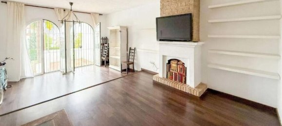 2 chambres Appartement à Benahavis, Spain No. 190809 3